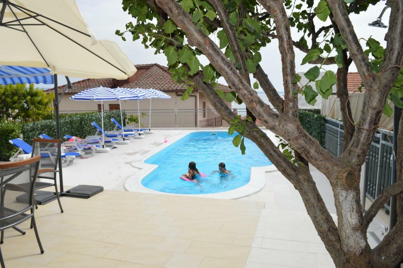 Apartments Vinka Podstrana Dış mekan fotoğraf
