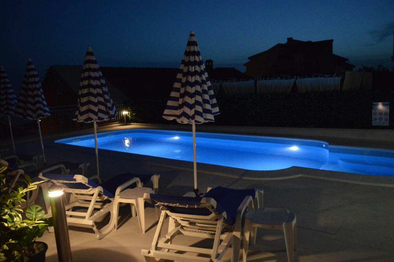 Apartments Vinka Podstrana Dış mekan fotoğraf